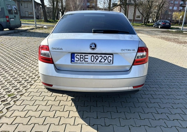 Skoda Octavia cena 52000 przebieg: 154000, rok produkcji 2017 z Czeladź małe 106